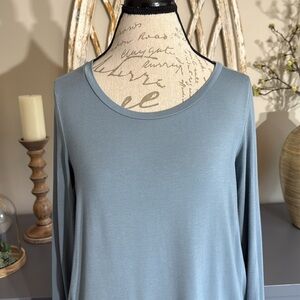Cable & Gauge Blue Fitted Long Sleeve Top